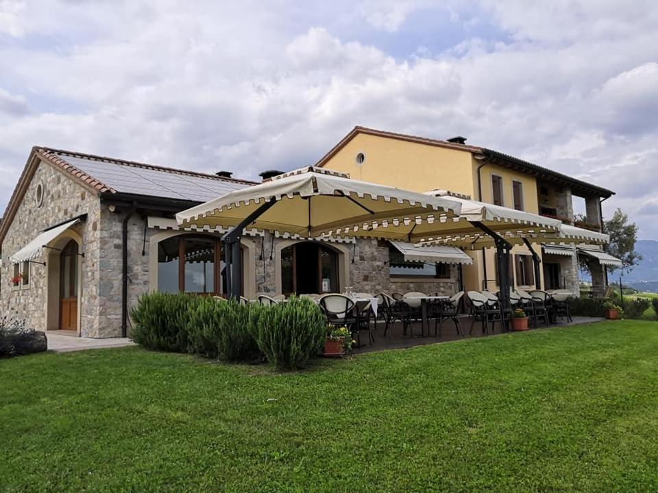 Agriturismo Moro Barel วิตโตรีโอ เวเนโต ภายนอก รูปภาพ